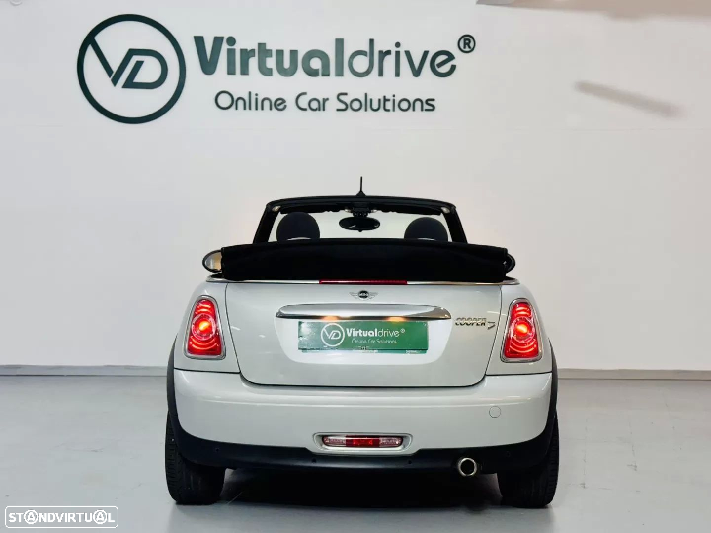 MINI Cabrio Cooper D - 8