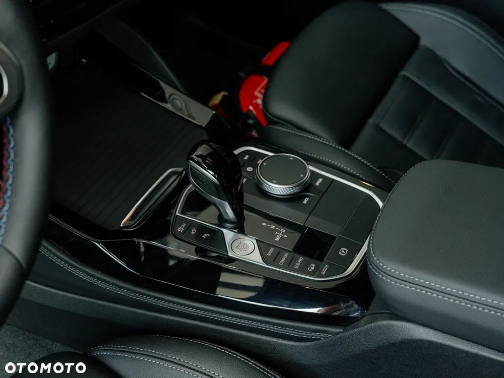 BMW X4 - 10