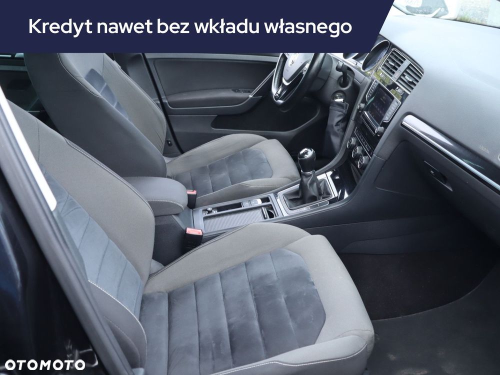 Volkswagen Golf Variant - 11