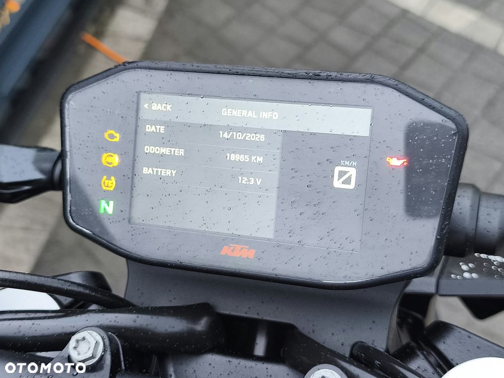 KTM Duke 790 - 16
