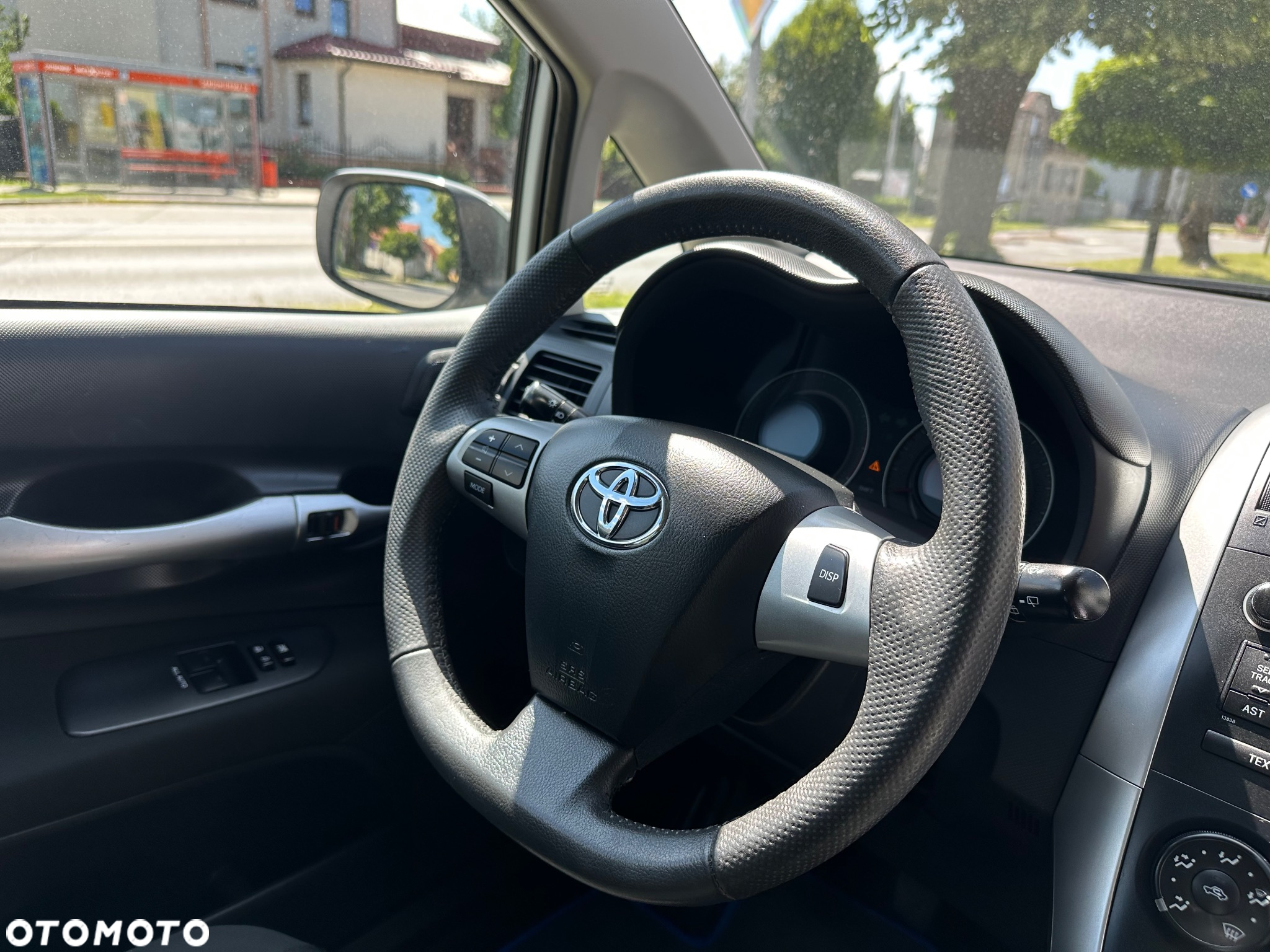 Toyota Auris - 17
