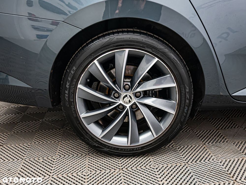 Skoda Superb 2.0 TSI 4x4 L&K DSG - 36