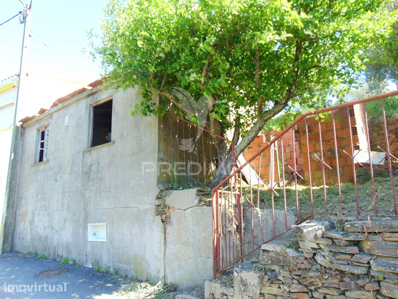 Conjunto de 2 casas de campo p/recuperar em Vila Real - Grande imagem: 3/35