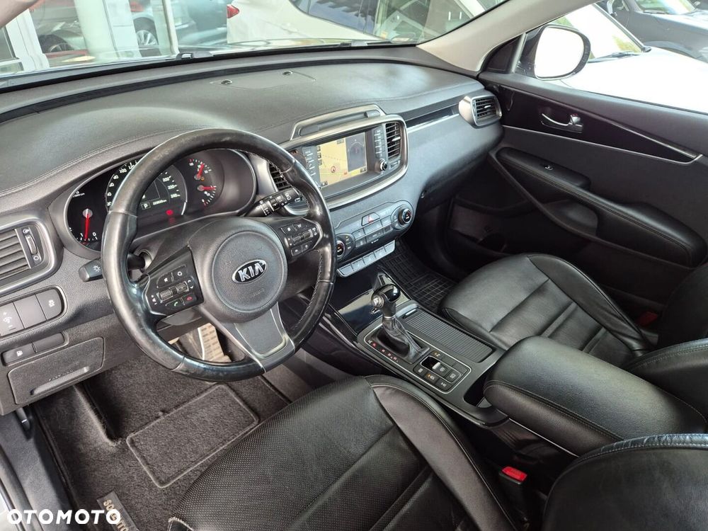 Kia Sorento - 8