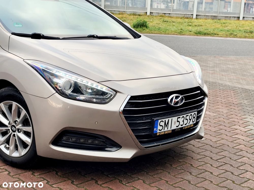 Hyundai i40 Kombi blue 1.7 CRDi DCT Style - 14