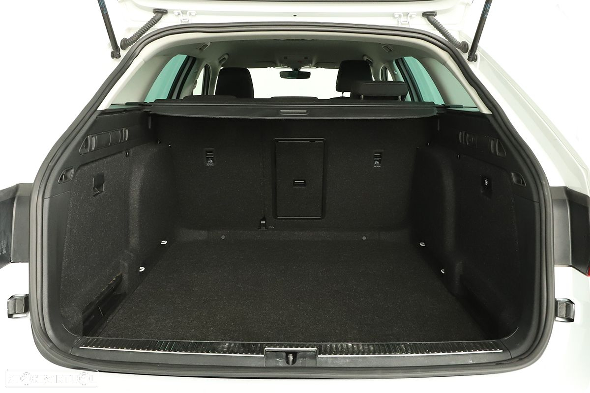 Skoda Superb Break 2.0 TDI Ambition - 23