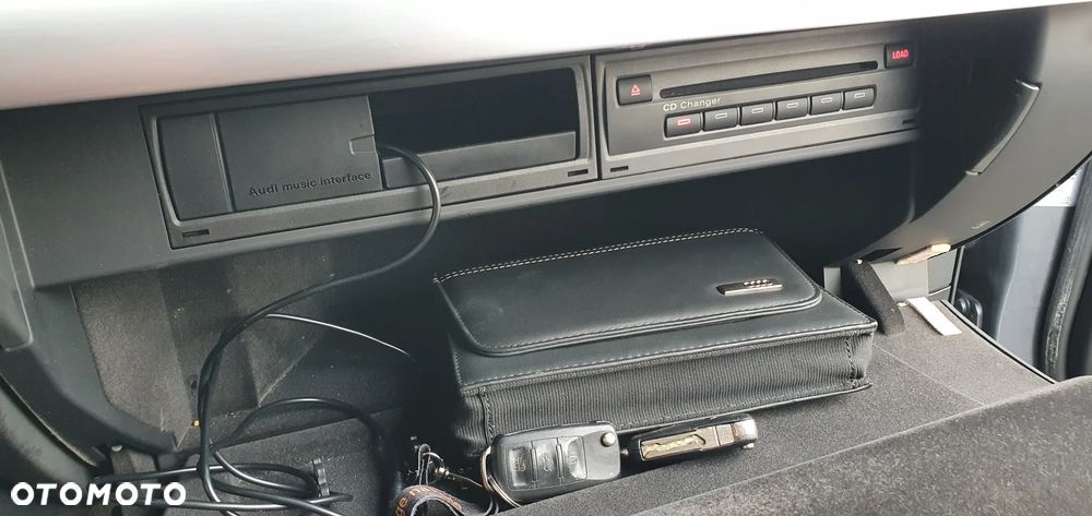 Audi A8 - 32