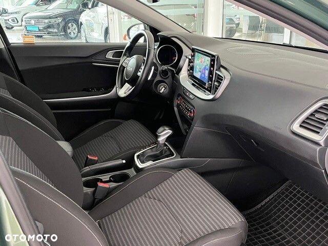Kia Ceed 1.5 T-GDI M DCT - 19
