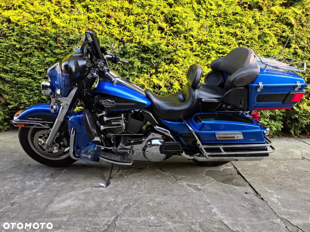 Harley-Davidson FLHT Electra Glide Standard - 12