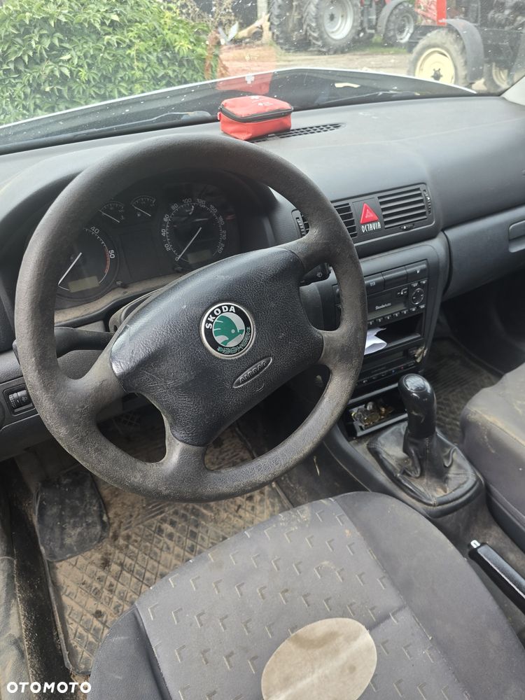 Skoda Octavia - 2
