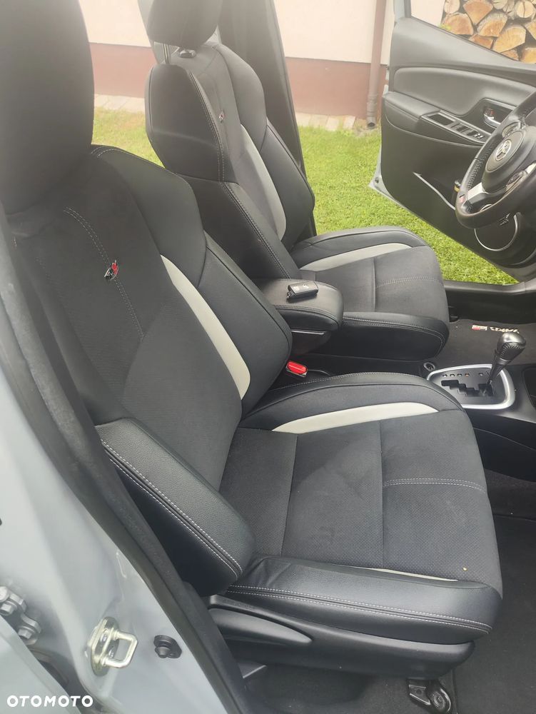 Toyota Yaris 1.5 VVT-i GR Sport - 17