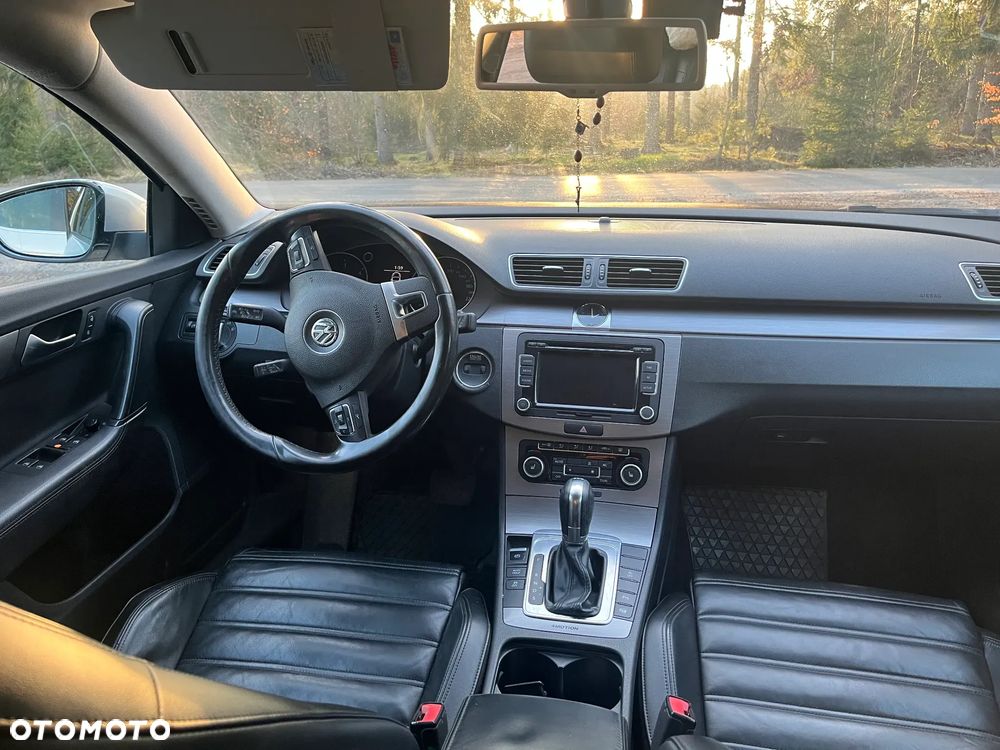 Volkswagen Passat 2.0 TDI 4Mot Highline DSG - 10