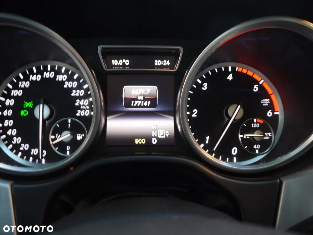 Mercedes-Benz ML 350 BlueTEC 4MATIC 7G-TRONIC Edition 1 - 23