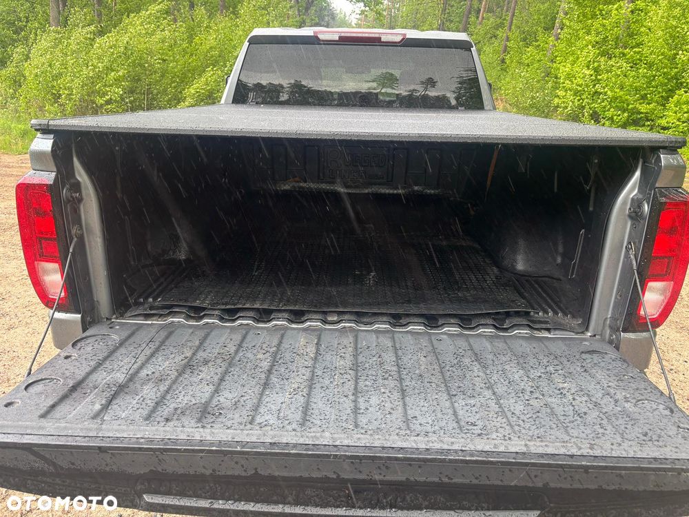 GMC Sierra - 16