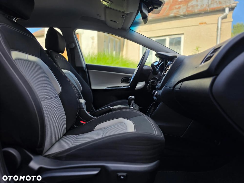 Kia Ceed - 29