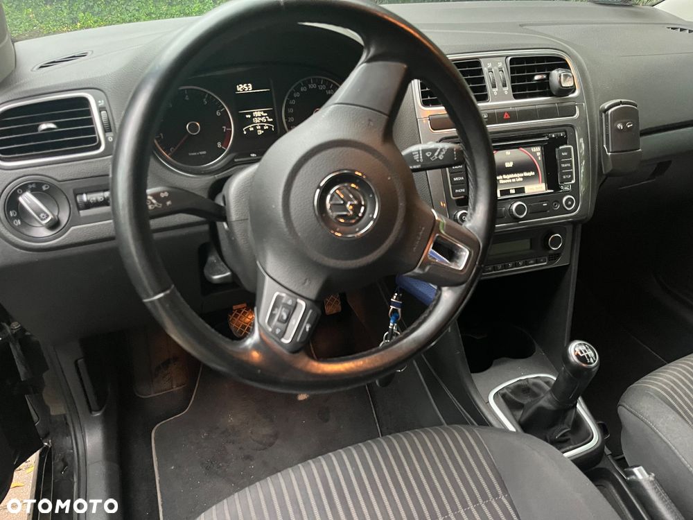 Volkswagen Polo - 1