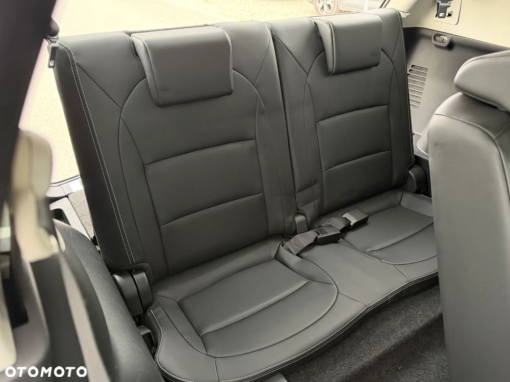 Nissan Qashqai+2 - 21