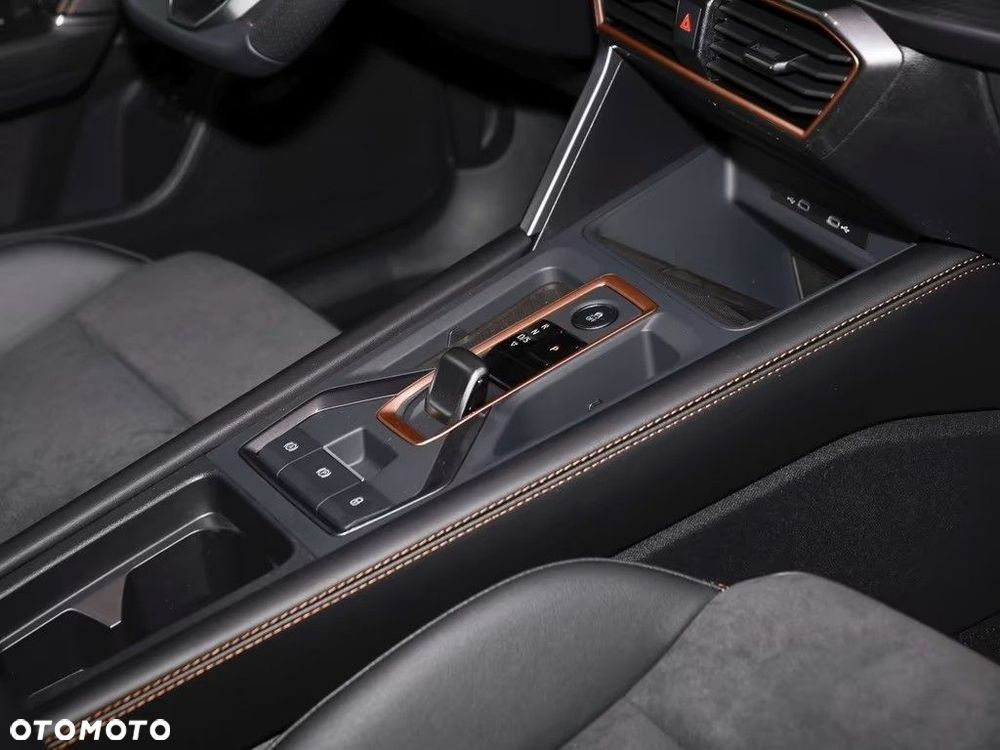 Cupra Formentor 1.5 eTSI mHEV DSG - 12