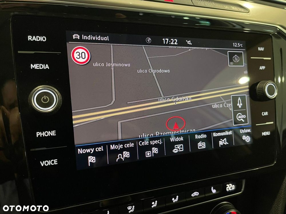 Volkswagen Passat - 15