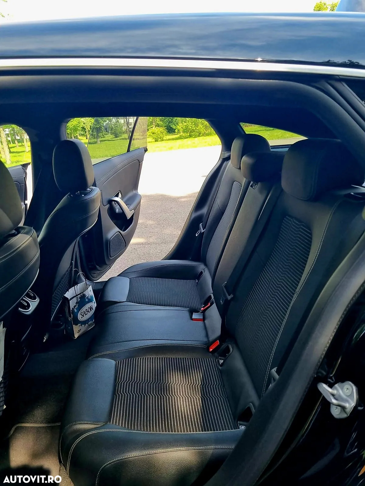 Mercedes-Benz CLA - 36