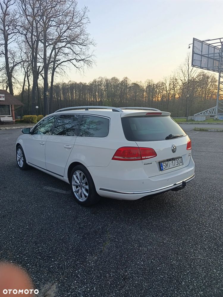 Volkswagen Passat 2.0 TDI DPF Highline - 8