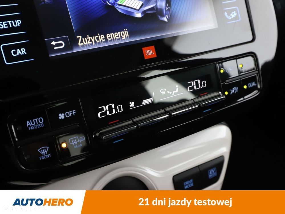 Toyota Prius - 24