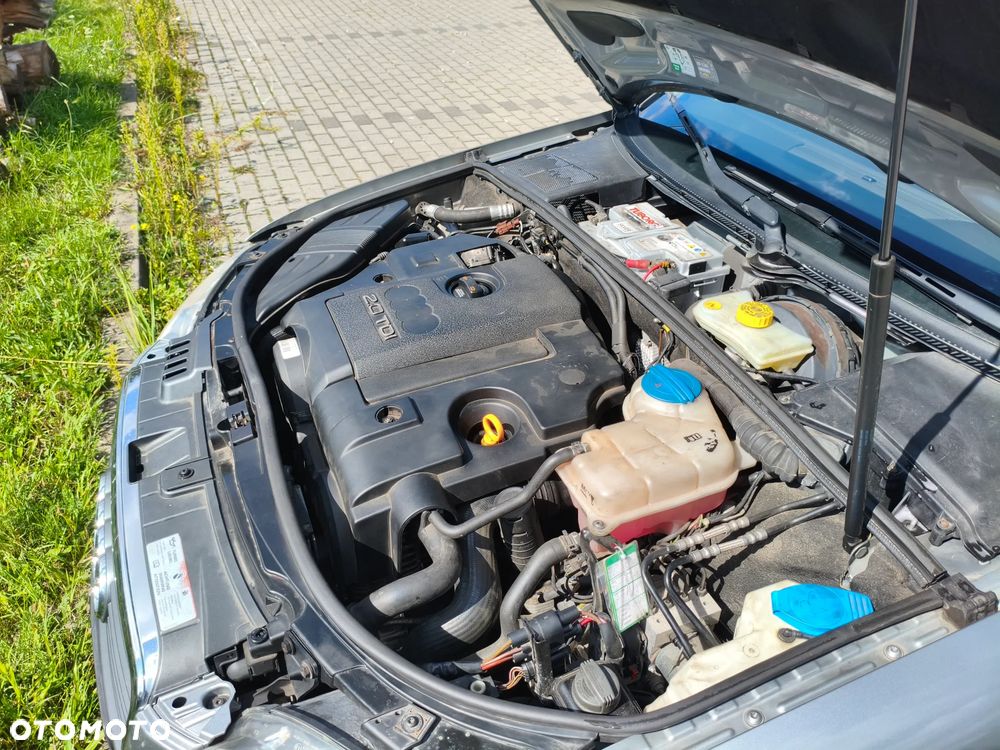 Audi A4 Avant 2.0 TDI - 32