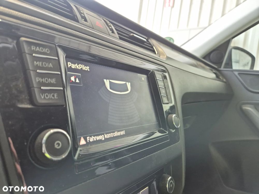 Skoda RAPID 1.6 TDI DPF Active - 9