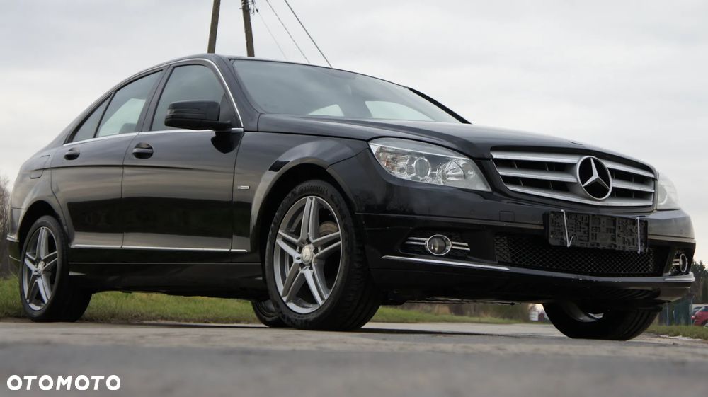 Mercedes-Benz Klasa C 180 Kompressor BlueEFFICIENCY - 3
