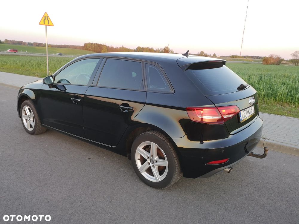 Audi A3 Sportback 1.6 TDI S tronic sport - 17