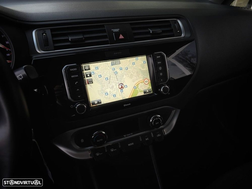 Kia Rio 1.1 CRDi EX ISG - 20