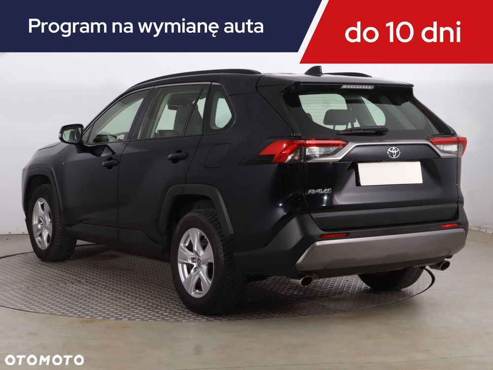 Toyota RAV4 - 6