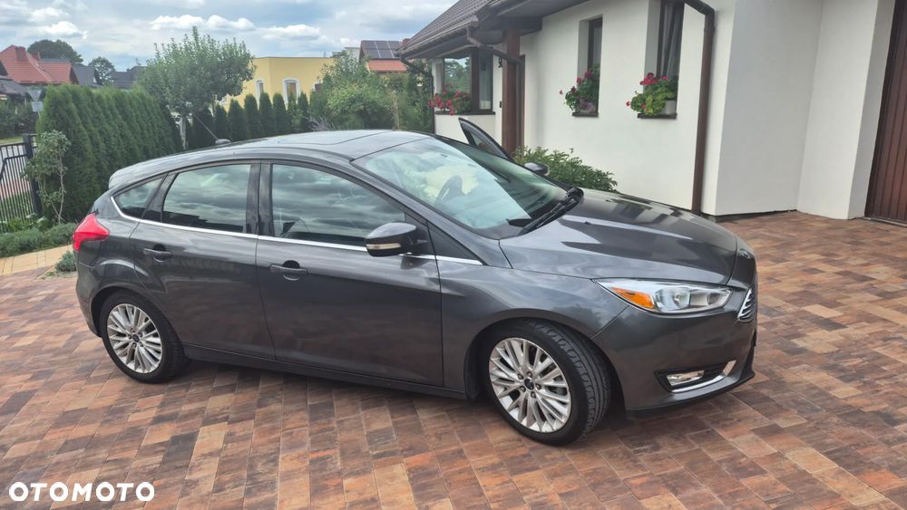 Ford Focus - 1