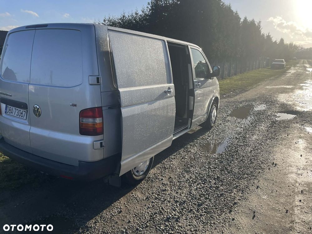 Volkswagen Transporter T5 - 3