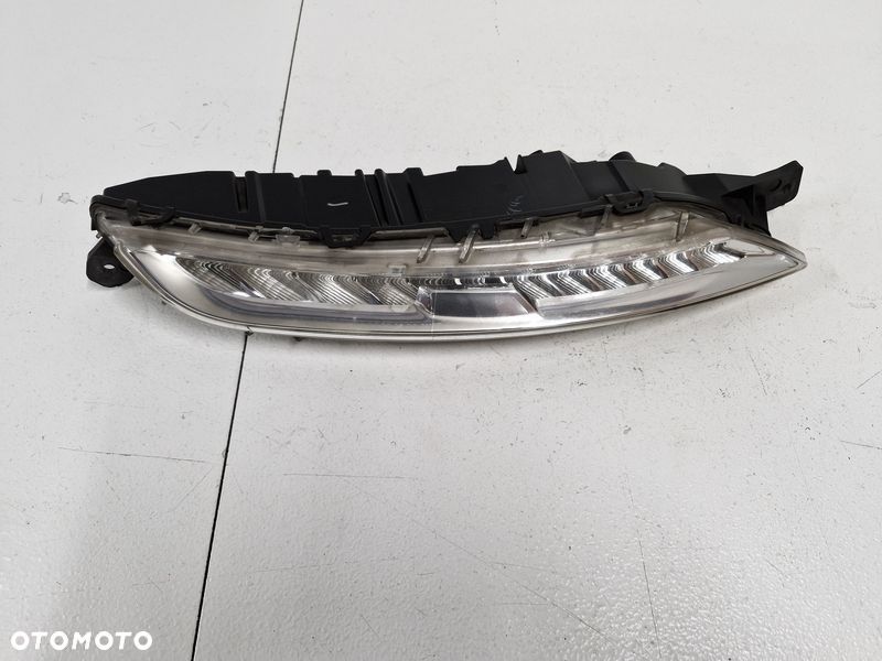 CITROEN C4 PICASSO II 2 LAMPA DRL PRAWY PRZÓD PRZEDNIA 9676036480 - 1