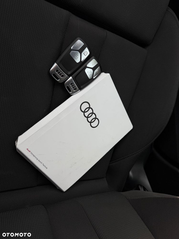 Audi A4 Limousine - 31