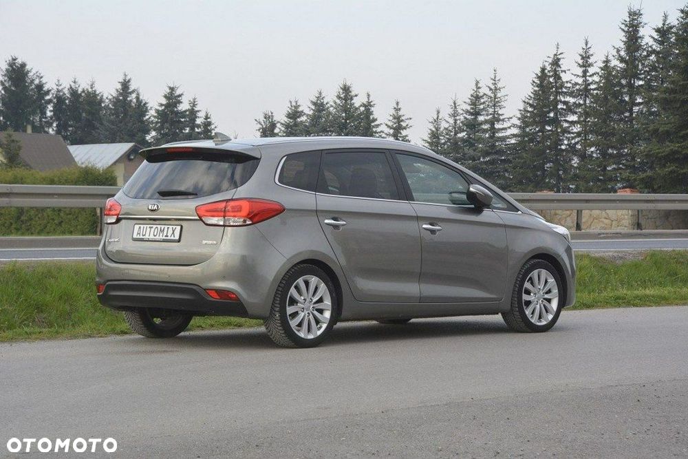 Kia Carens 1.7 CRDi L 7os - 10
