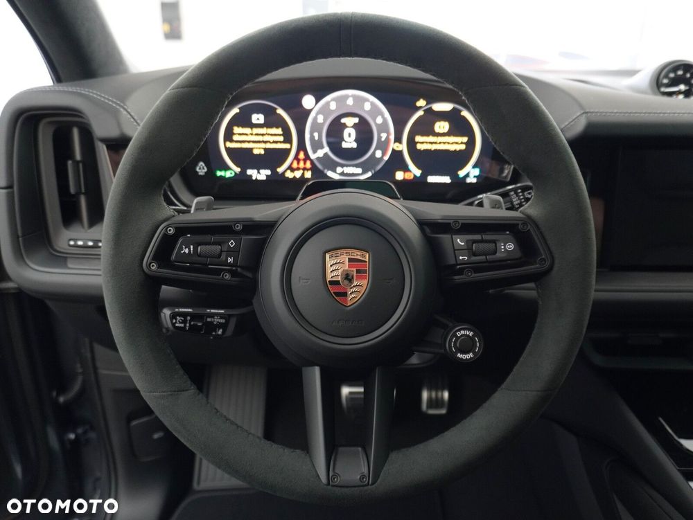 Porsche Cayenne GTS - 27