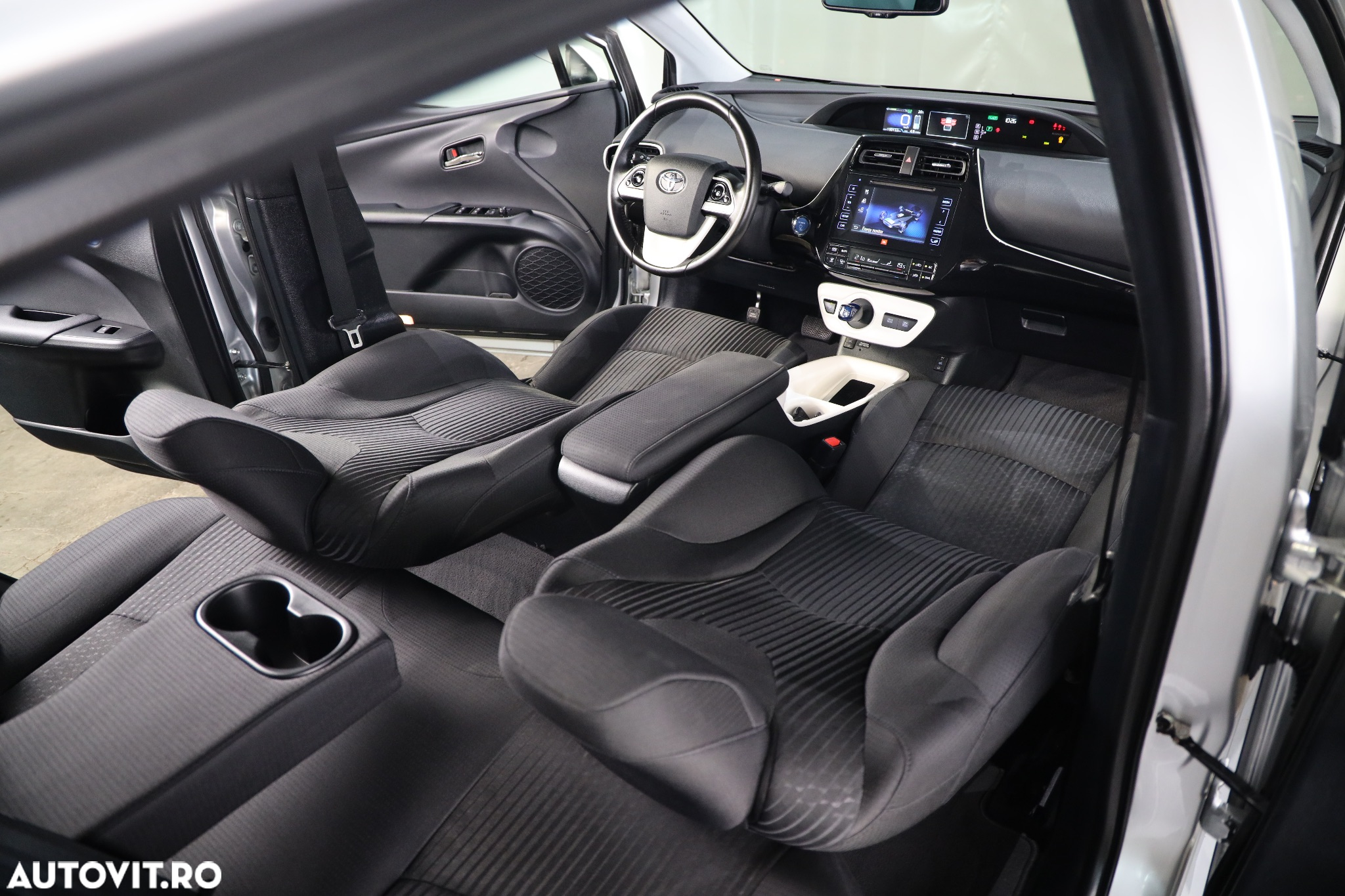 Toyota Prius 1.8 Dual VVT-i Sol - 15