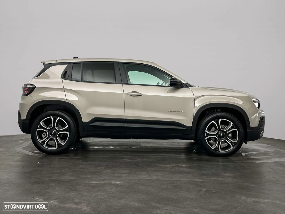 Jeep Avenger Summit - 8