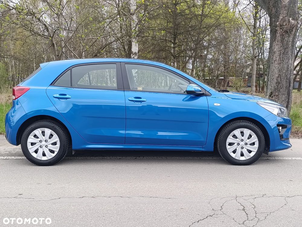Kia Rio 1.2 M - 11