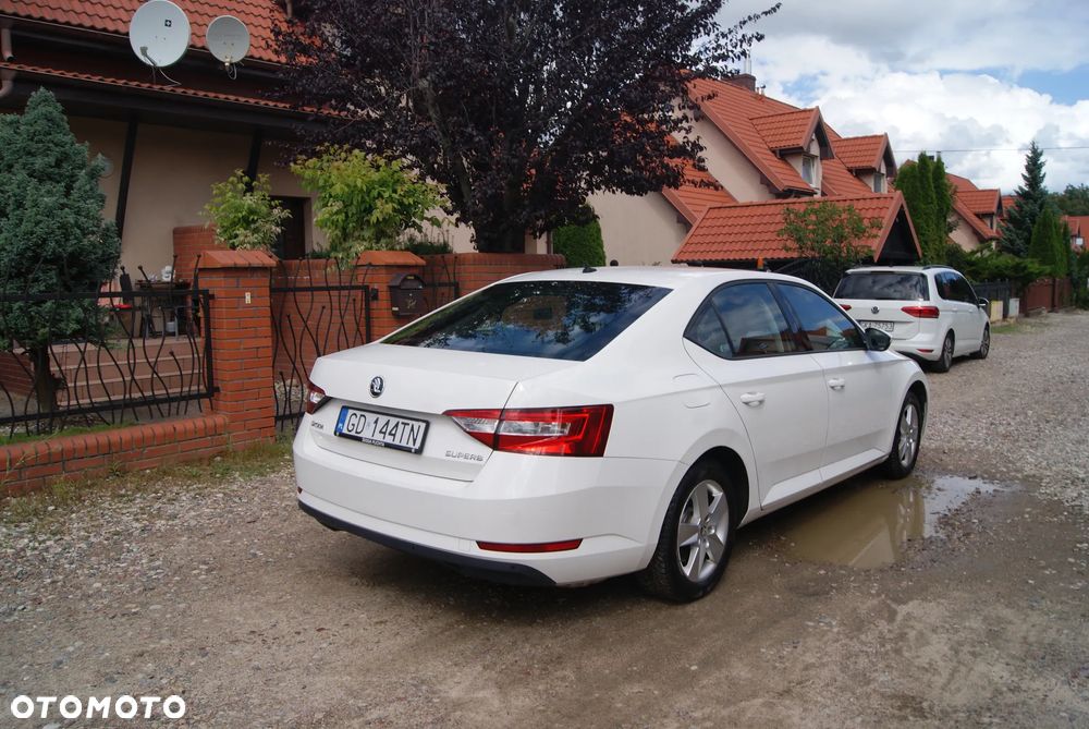 Skoda Superb 1.5 TSI ACT Style DSG - 5