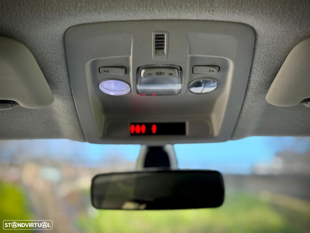 Citroën C4 Cactus 1.2 PureTech Shine - 21