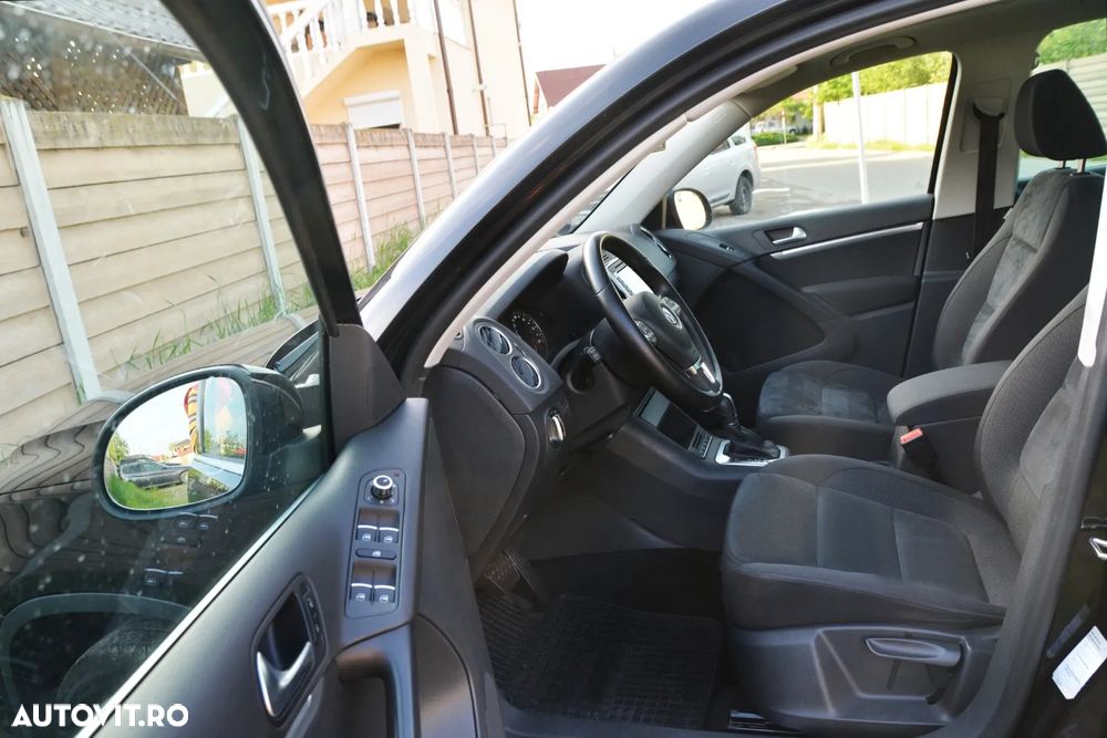 Volkswagen Tiguan 2.0 TDI DPF 4Motion BlueMotion Technology DSG Lounge Sport & Style - 17