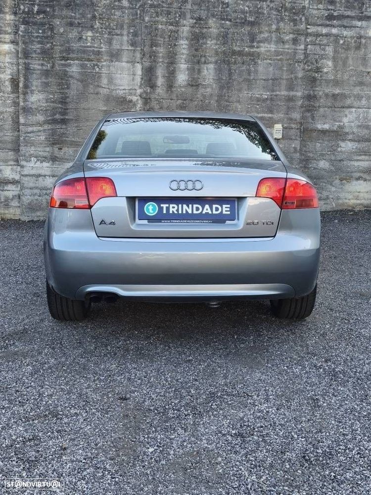 Audi A4 2.0 TDI S-line - 15