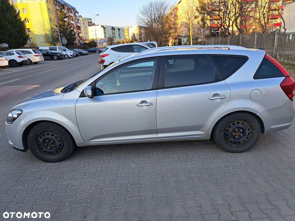 Kia Ceed 1.6 Crdi Comfort + - 5