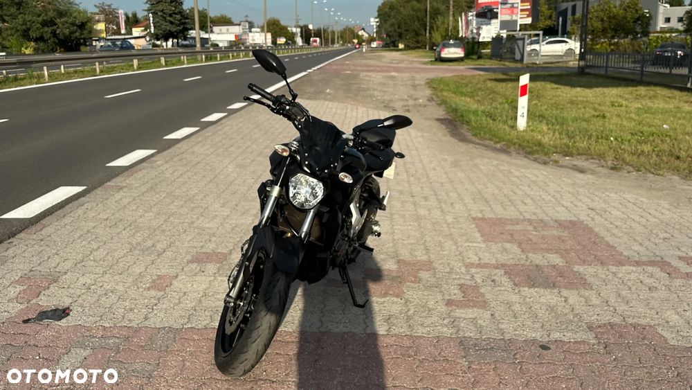 Yamaha MT - 6