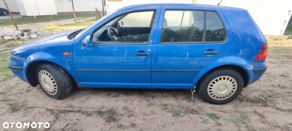 Volkswagen Golf 1.9 TDI Comfortline - 4