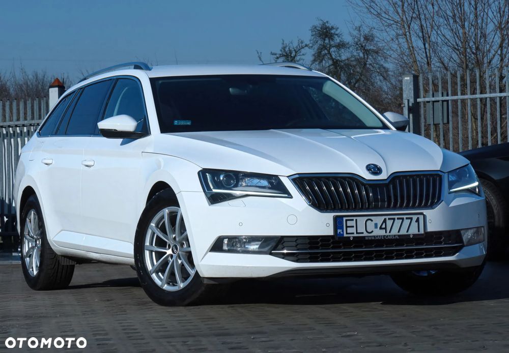 Skoda Superb 2.0 TDI Ambition DSG7 - 4