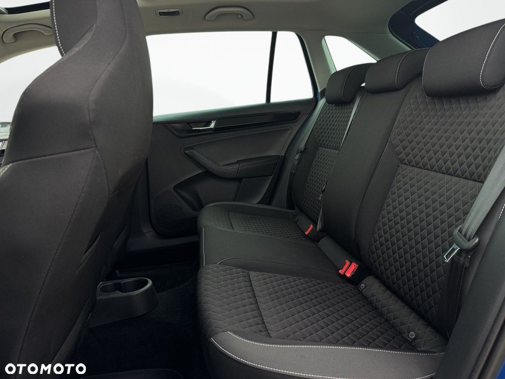 Skoda RAPID 1.0 TSI Ambition - 19
